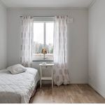 Hyr ett 6-rums hus på 142 m² i Gnesta