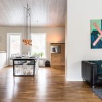 Rent 6 rooms house of 200 m² in Tyresö