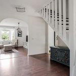 Hyr ett 6-rums hus på 180 m² i Huddinge