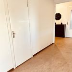 Rent 5 rooms apartment of 111 m² in Farsta 