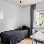 Rent 4 rooms house of 102 m² in Stockholm
