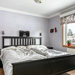 Hyr ett 5-rums hus på 130 m² i Jakobsberg