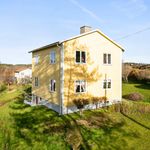 Rent 5 rooms house of 130 m² in Färgelanda