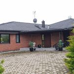 Rent 5 rooms house of 140 m² in Södertälje