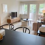 Rent 6 rooms house of 130 m² in Lerum