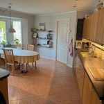 Rent 5 rooms house of 178 m² in Vallentuna
