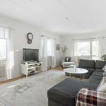 Rent 9 rooms apartment of 300 m² in Rosersberg