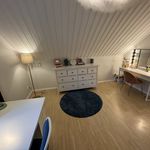 Hyr ett 6-rums lägenhet på 165 m² i Åkersberga
