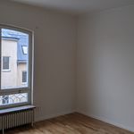 Hyr ett 4-rums lägenhet på 95 m² i Köping 
