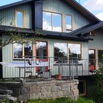 Hyr ett 15-rums hus på 350 m² i Huddinge