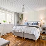 Hyr ett 6-rums hus på 176 m² i Ekerö