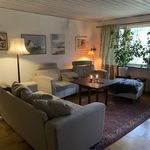 Rent 4 rooms house of 120 m² in Upplands Väsby