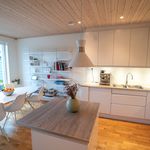 Hyr ett 6-rums hus på 154 m² i Solna