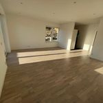 Rent 6 rooms house of 122 m² in Haninge
