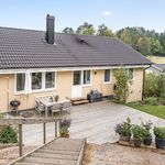Rent 6 rooms apartment of 180 m² in Nödinge-Nol