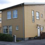 Rent 4 rooms house of 116 m² in Sundbyberg