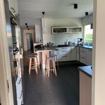 Rent 5 rooms house of 190 m² in Bjärred