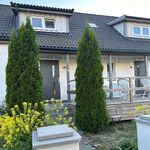 Rent 4 rooms house of 160 m² in Upplands Väsby