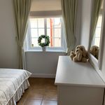 Rent 5 rooms house of 200 m² in Båstad