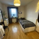 Rent 4 rooms apartment of 96 m² in Solna