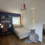 Hyr ett 4-rums lägenhet på 110 m² i Jakobsberg