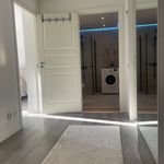 Rent 4 rooms apartment of 106 m² in Salem