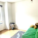 Rent 5 rooms house of 120 m² in Solsidan