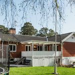 Hyr ett 5-rums hus på 155 m² i Strängnäs