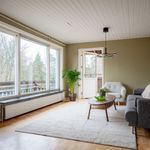 Rent 6 rooms house of 160 m² in Sollentuna