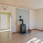 Rent 5 rooms house of 130 m² in Färgelanda